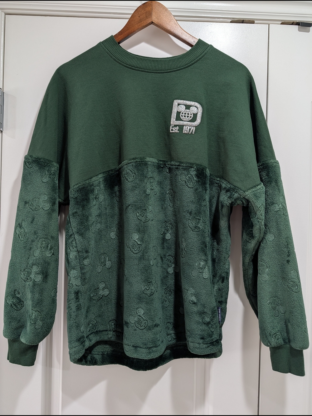 Disney World Holiday Spirit Jersey Green Velour Mickey Mouse Sweatshirt Sz XS